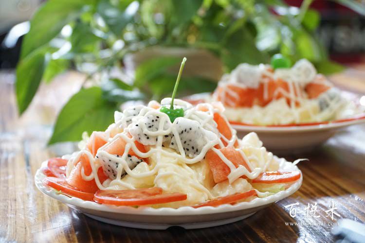 現(xiàn)在開家西餐店需要辦理什么證件？這個行業(yè)好嗎？